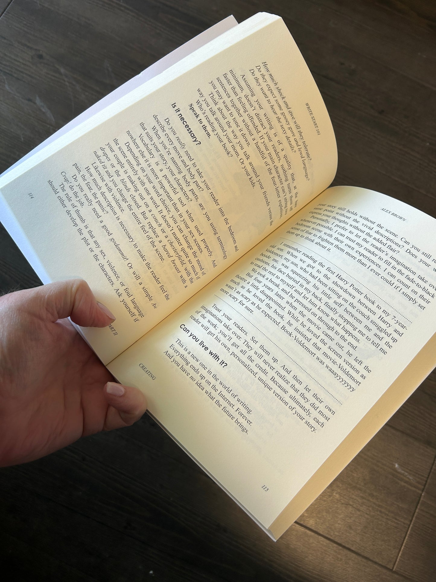 WRITE START 101 - A Beginner's Guide to Becoming a Writer by Alex Brown
