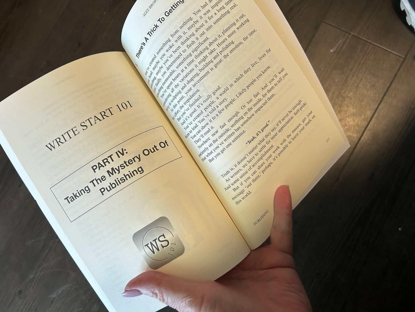 WRITE START 101 - A Beginner's Guide to Becoming a Writer by Alex Brown